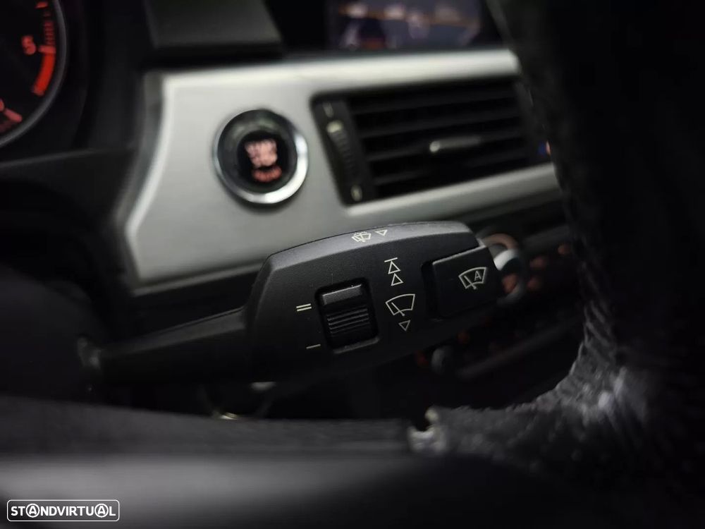 BMW 320 d DPF Aut. M Sport Edition - 28