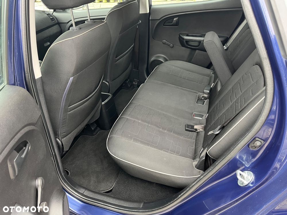 Kia Venga 1.4 CVVT Vision - 25