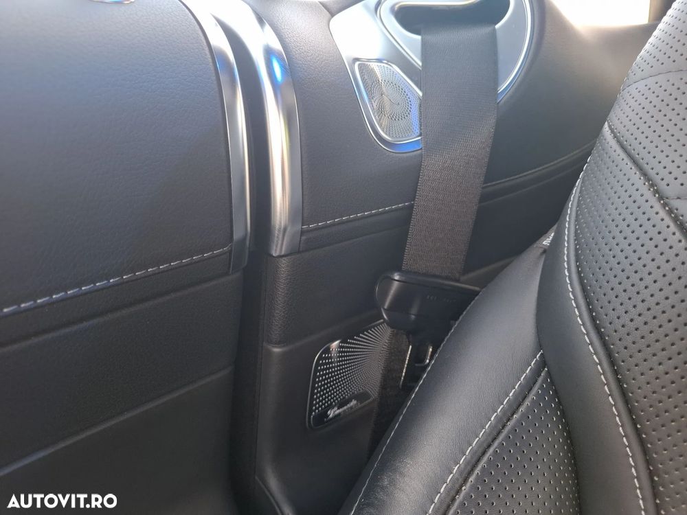 Mercedes-Benz S 400 4MATIC Aut - 27
