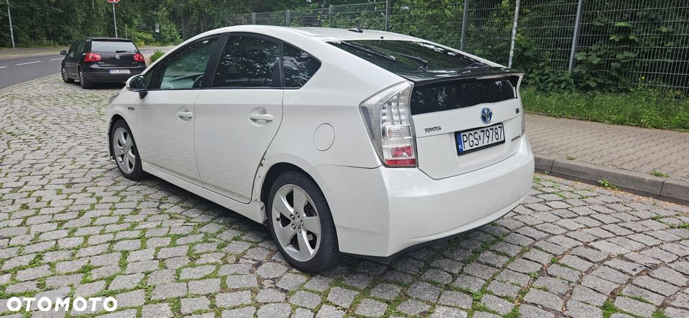 Toyota Prius 1.8 HSD Sol - 11