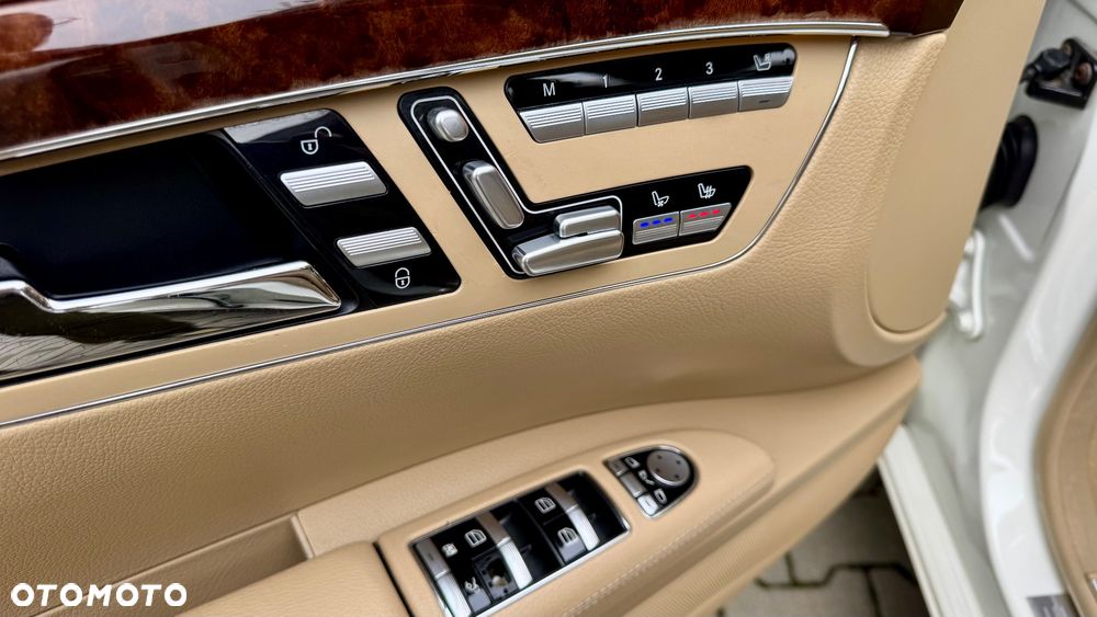 Mercedes-Benz Klasa S 500 L 4-Matic - 33
