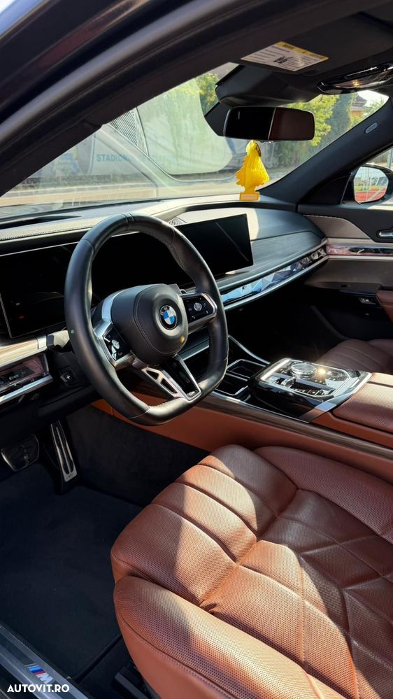 BMW Seria 7 740i - 7
