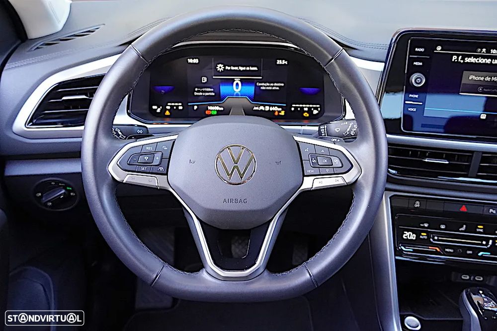 VW T-Roc 1.5 TSI Urban DSG - 33