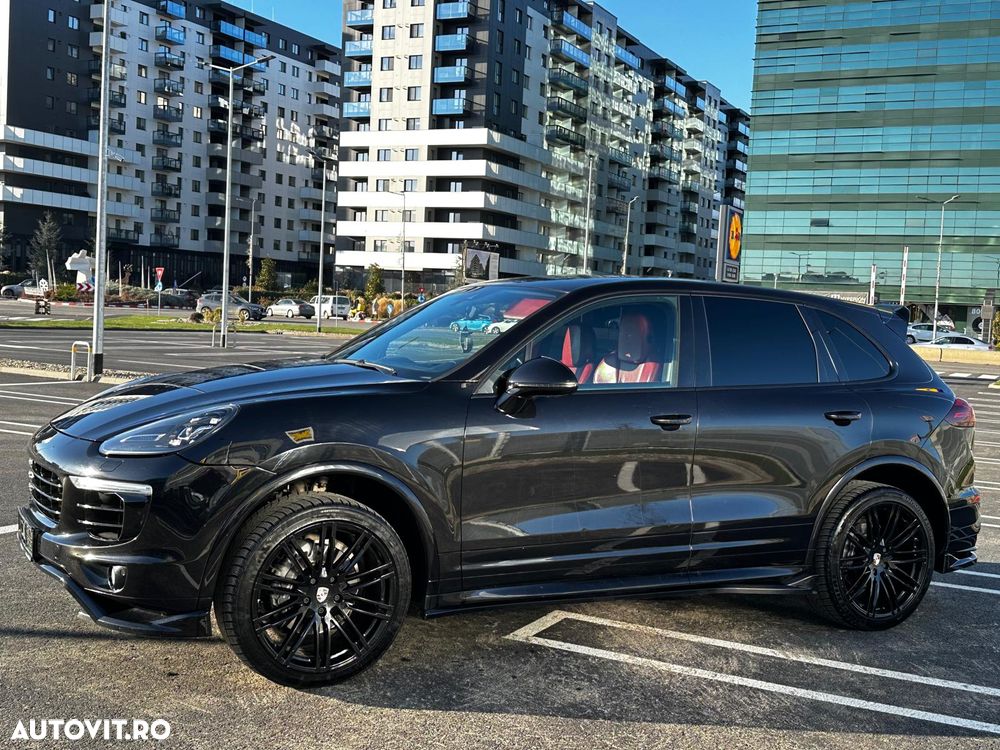 Porsche Cayenne - 4
