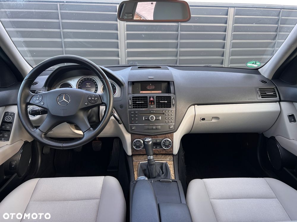 Mercedes-Benz Klasa C 200 Kompressor Avantgarde - 19
