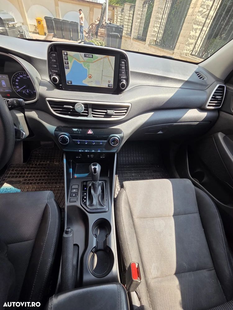 Hyundai Tucson 1.6 CRDi 4WD 7DCT Style - 11