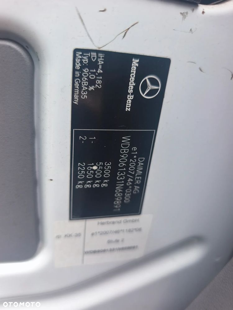 Mercedes-Benz SPRINTER - 8