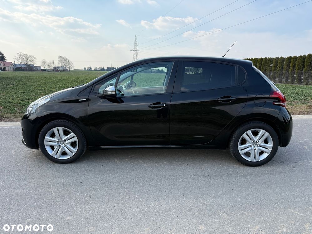 Peugeot 208 1.2 PureTech Style - 6