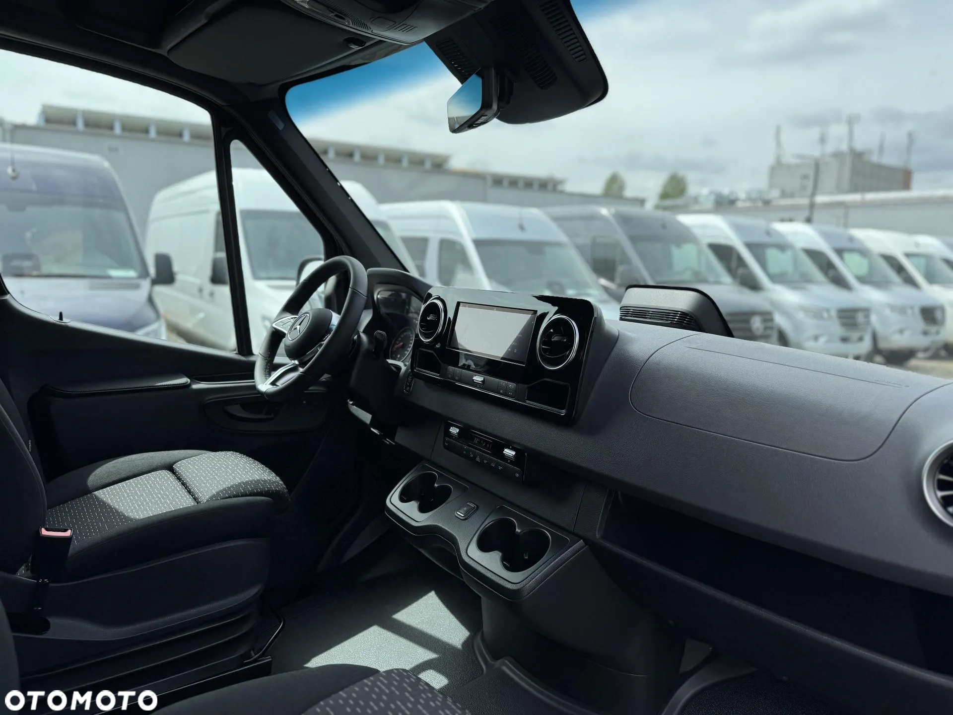 Mercedes-Benz Sprinter 319 CDI Standard SELECT AWD 9G-Tronic 907.233 - 13