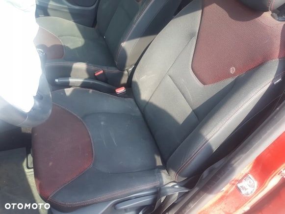 RENAULT CLIO IV 1,5 DCI ROZRUSZNIK - 9