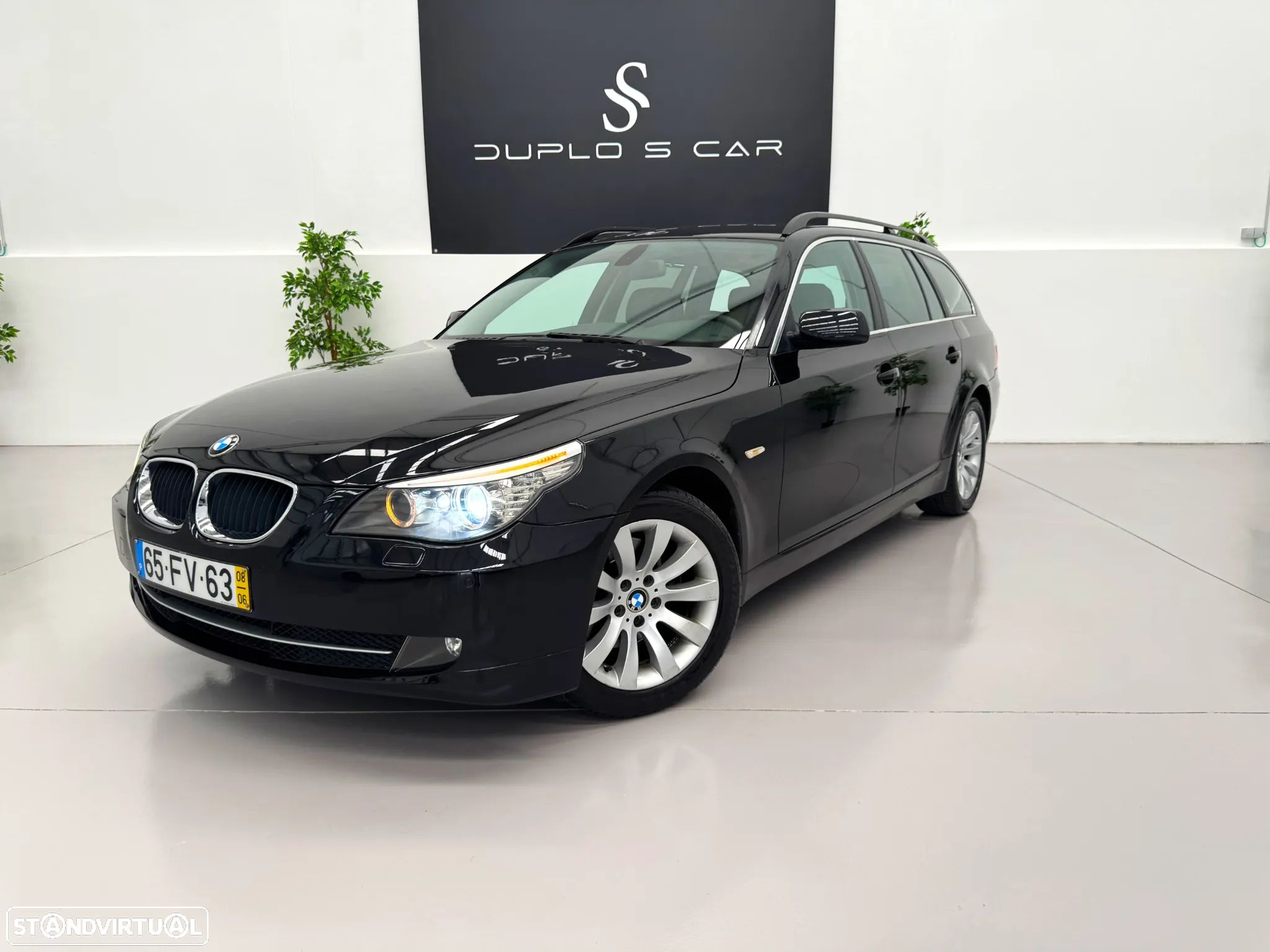 BMW 520 d Touring Executive - 1