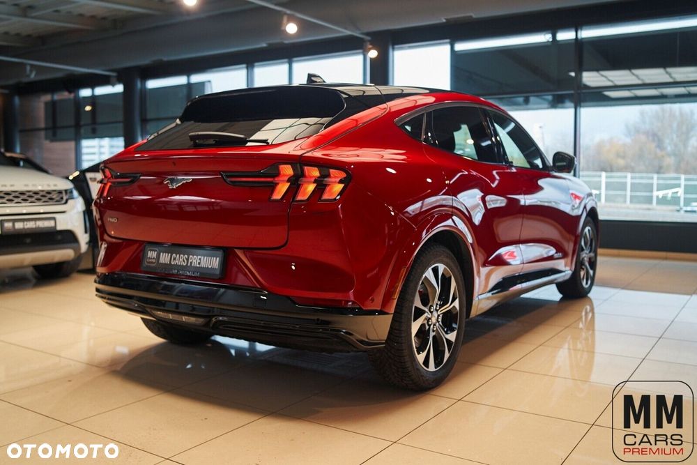 Ford Mustang Mach-E - 5