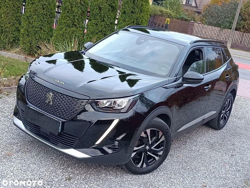 Peugeot 2008 PureTech 130 EAT8 GT - 3