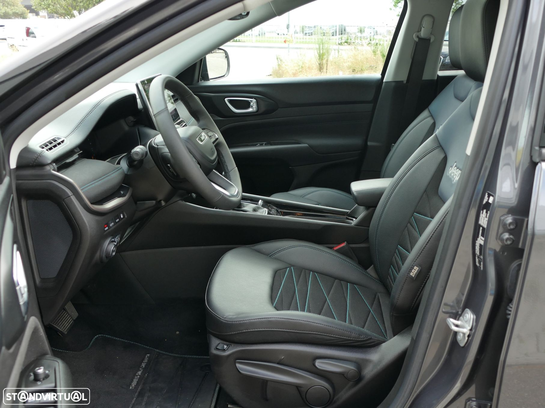 Jeep Compass 1.3 TG 4Xe Trailhawk - 32