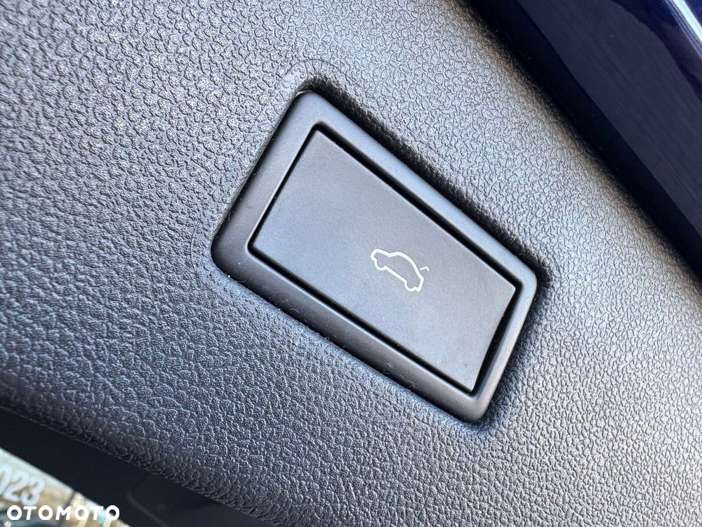 Volkswagen Tiguan Allspace - 21