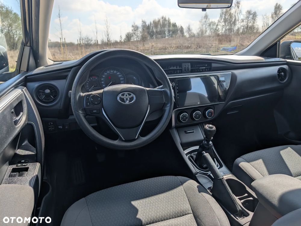 Toyota Corolla 1.6 Premium EU6 - 27