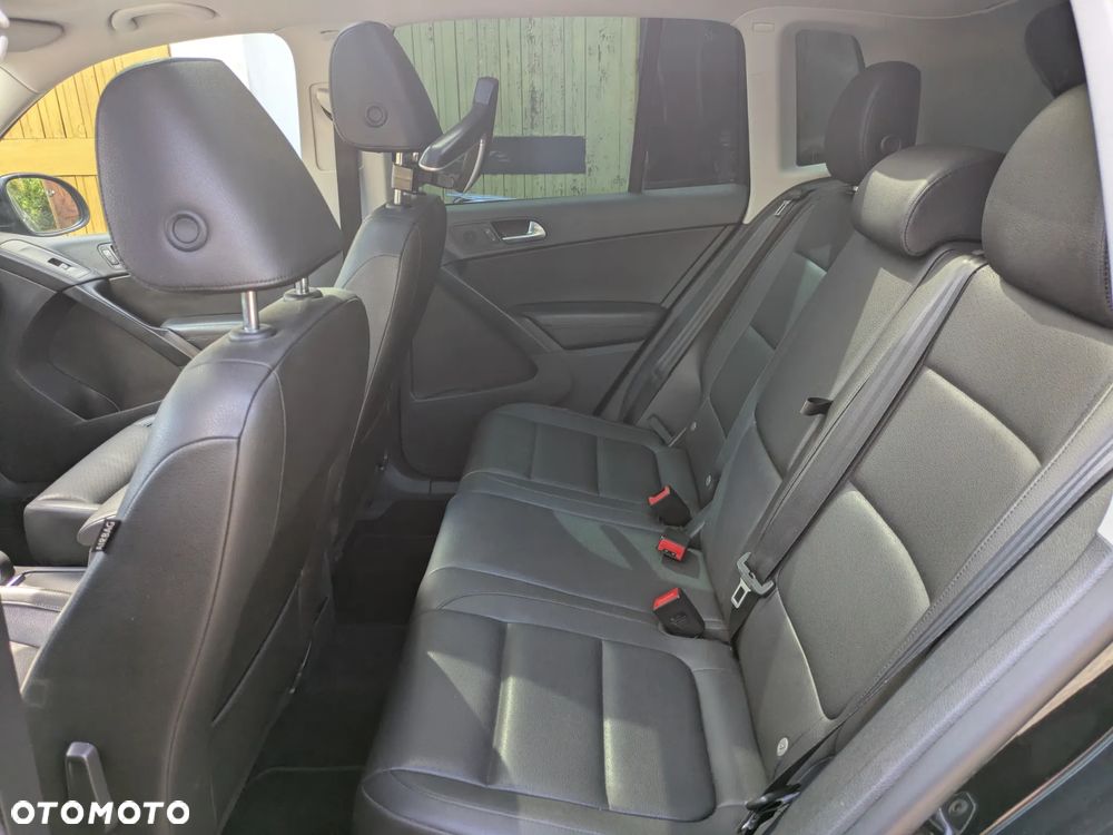 Volkswagen Tiguan - 11