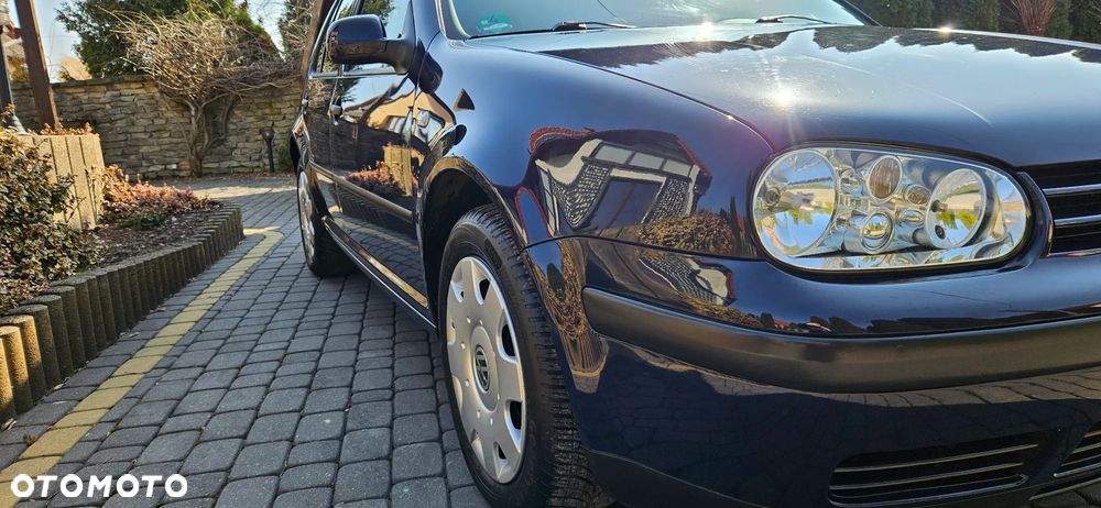 Volkswagen Golf - 16