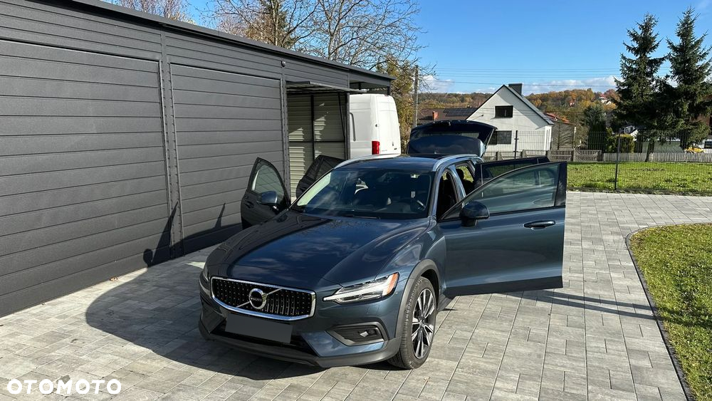 Volvo V60 Cross Country - 2