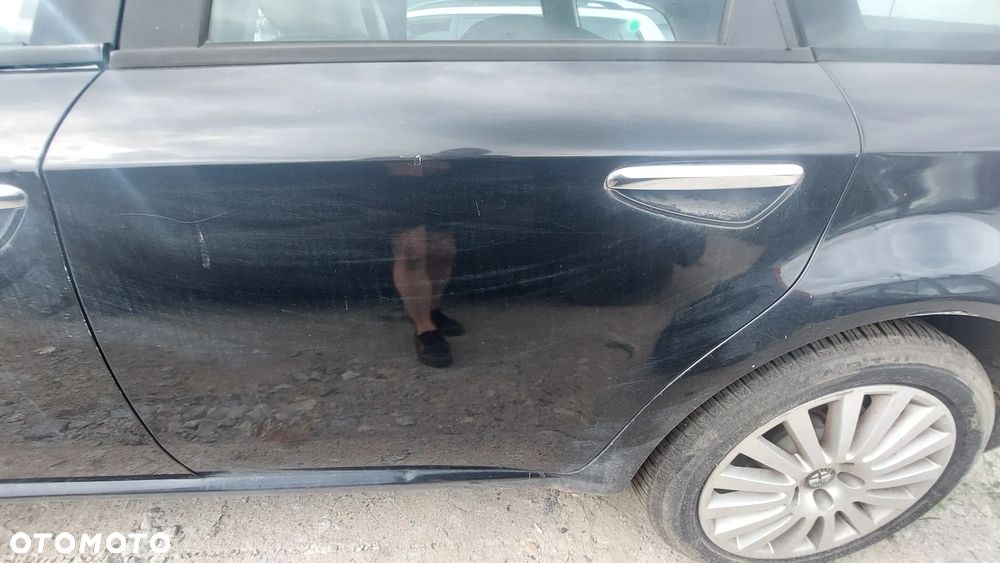 ALFA ROMEO 159 KOMBI DRZWI LEWY TYŁ TYLNE LEWE KOMPLETNE 876/B nr. 5/6 - 2