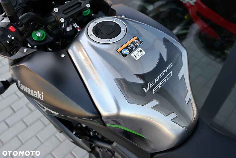 Kawasaki Versys 650 - 15
