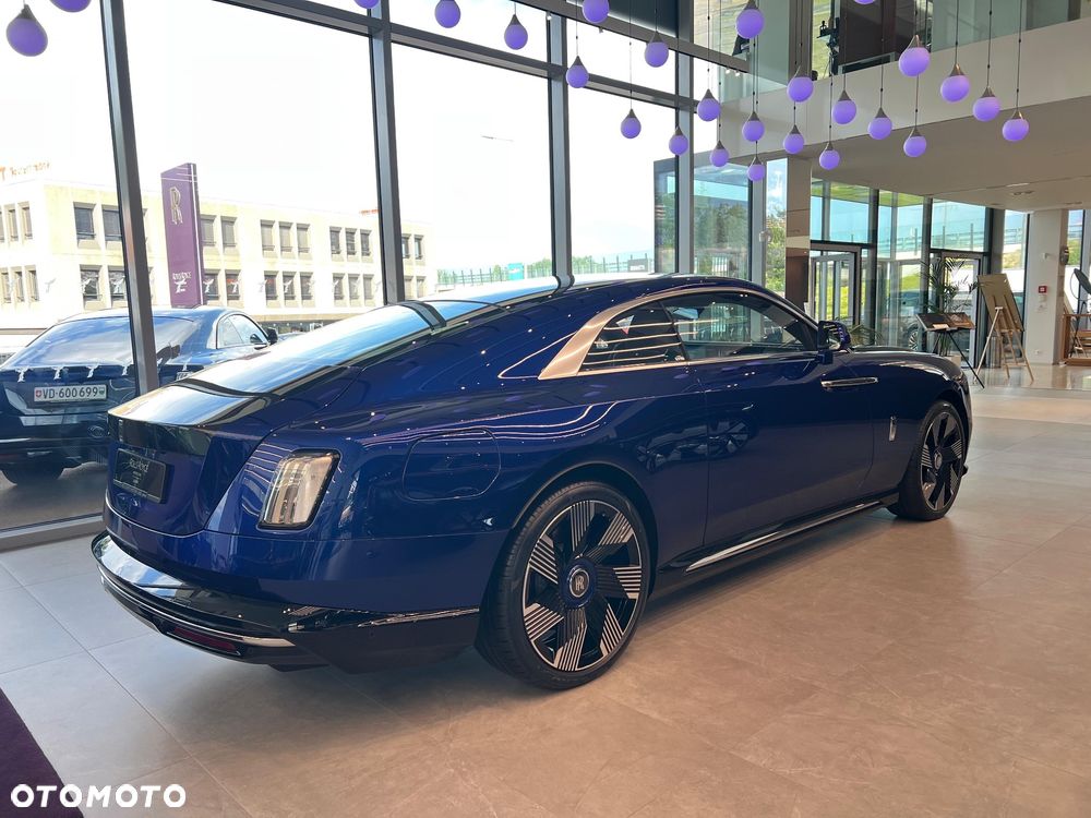 Rolls-Royce Spectre - 5