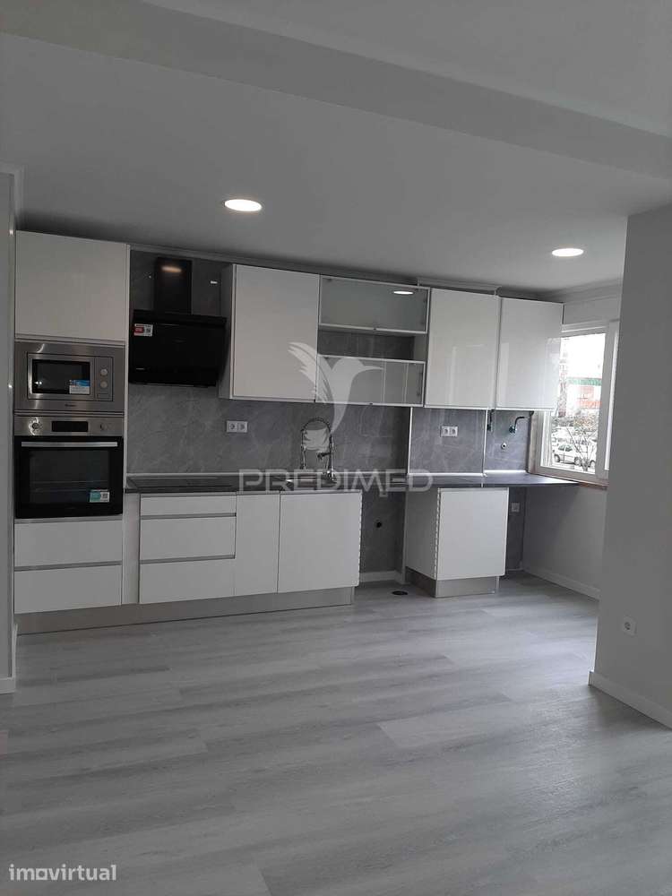 Apartamento T2, remodelação moderna a estrear, edificio com duas fr... - Grande imagem: 4/19