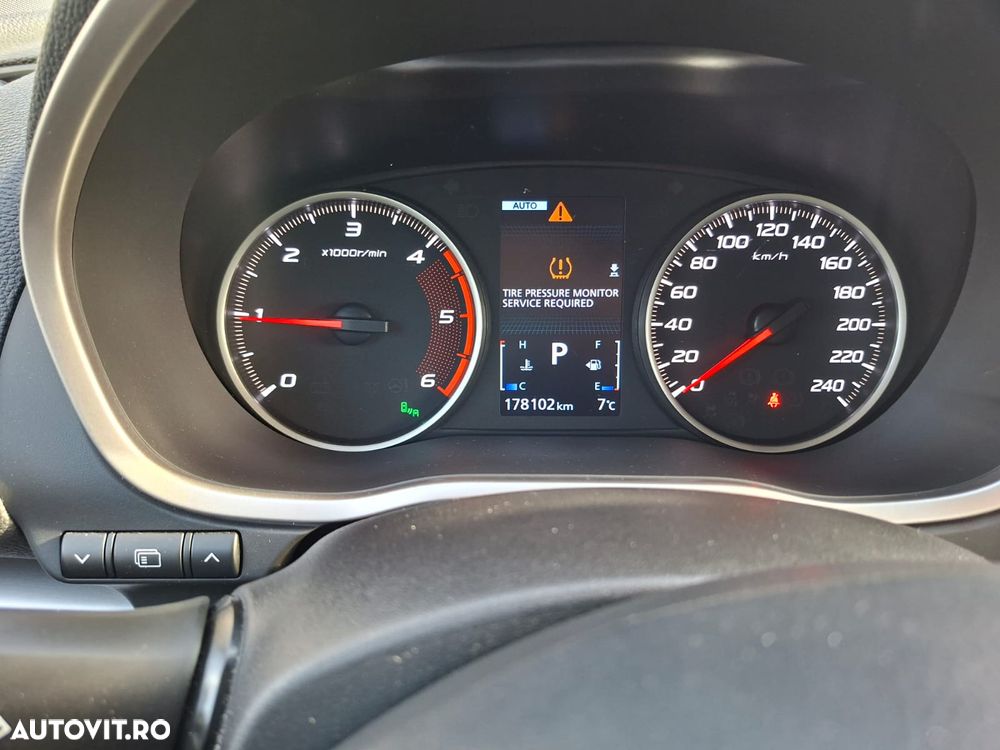 Mitsubishi Eclipse-Cross - 15