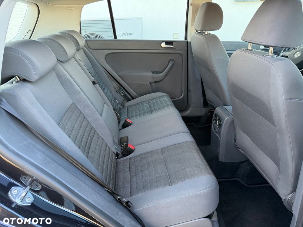 Volkswagen Golf Plus 1.9 TDI Tour - 17