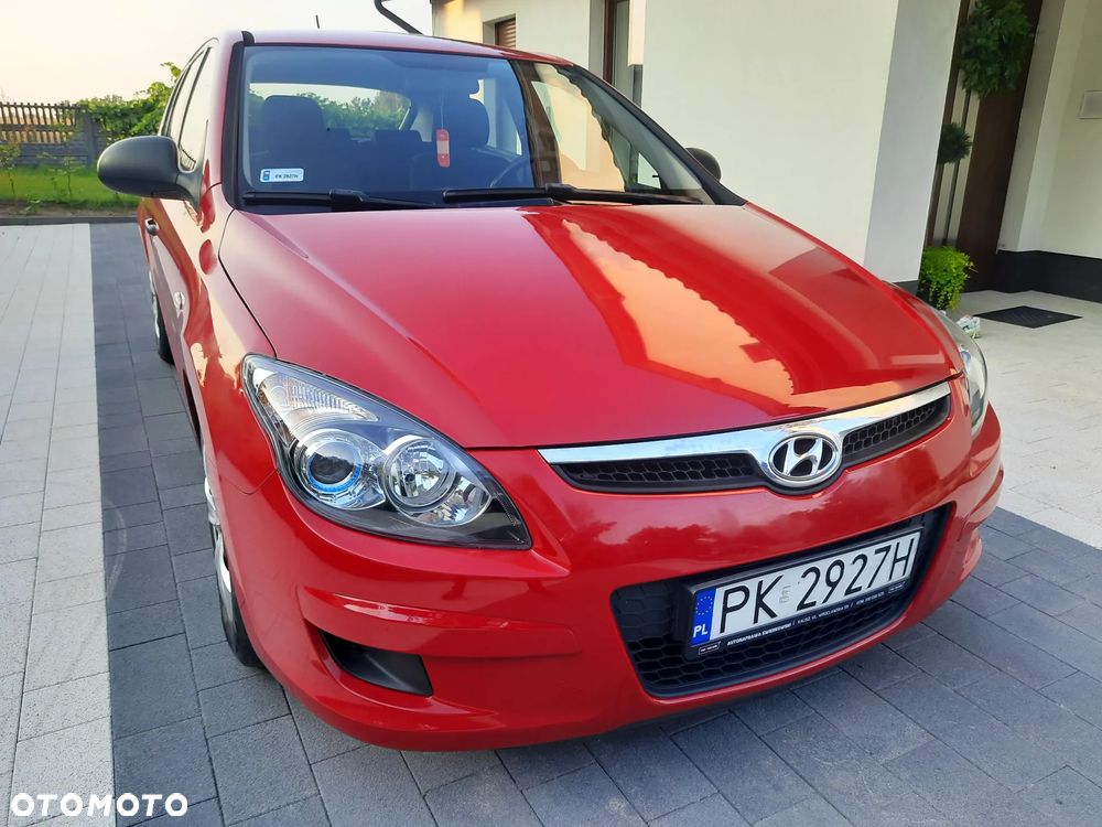 Hyundai i30 1.4 Base + - 4