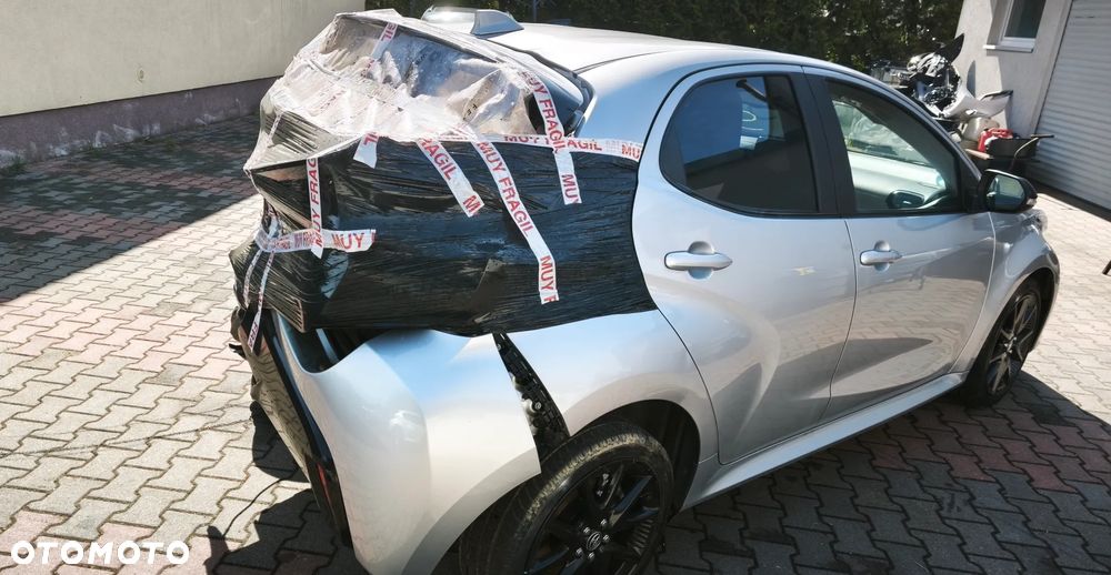 Toyota Yaris Hybrid 1.5 Active - 11