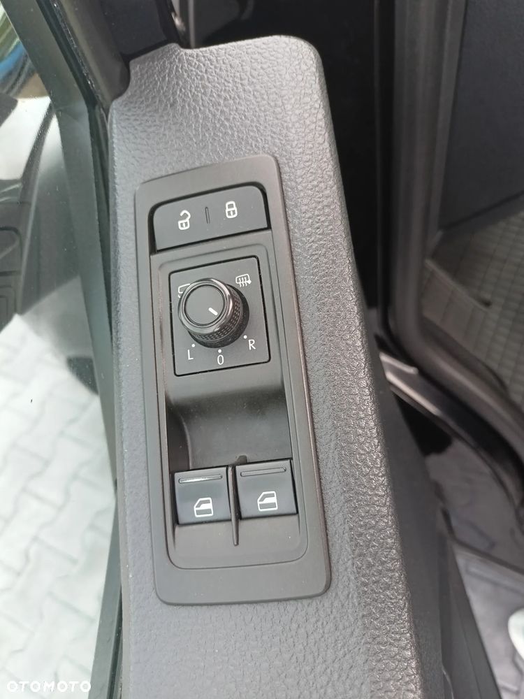 Volkswagen Caravelle 2.0 TDI L1 Highline 4Motion DSG - 15