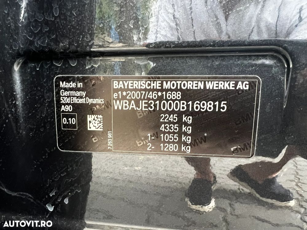 BMW Seria 5 520d AT - 10