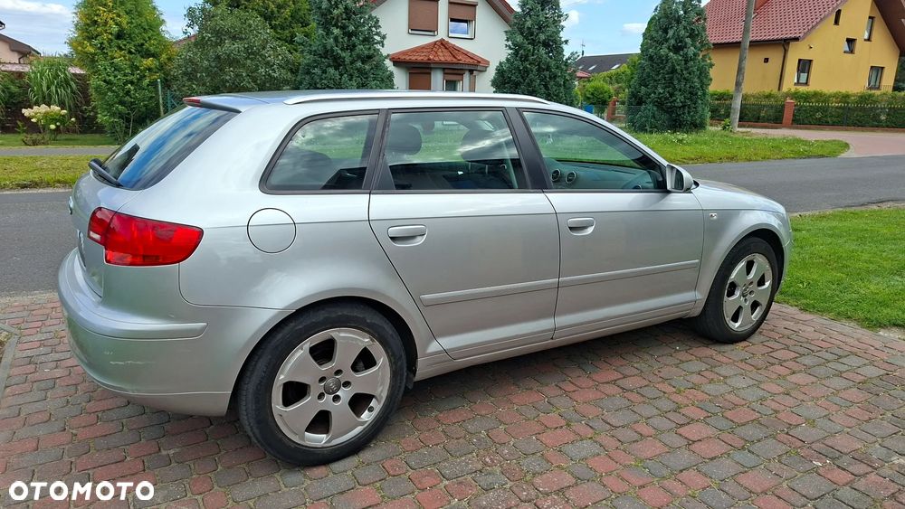 Audi A3 Sportback 1.6 Attraction - 3