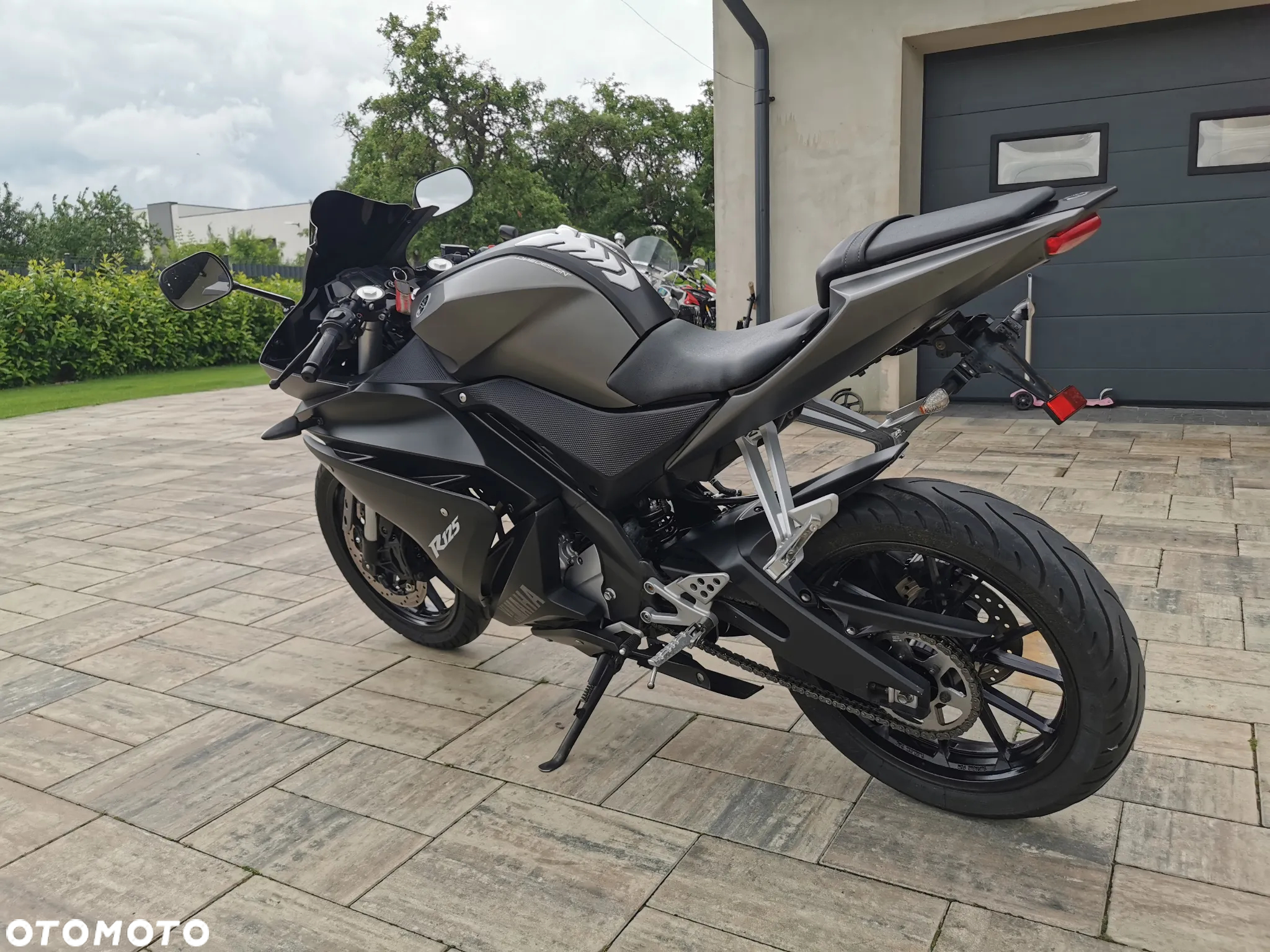 Yamaha YZF - 5