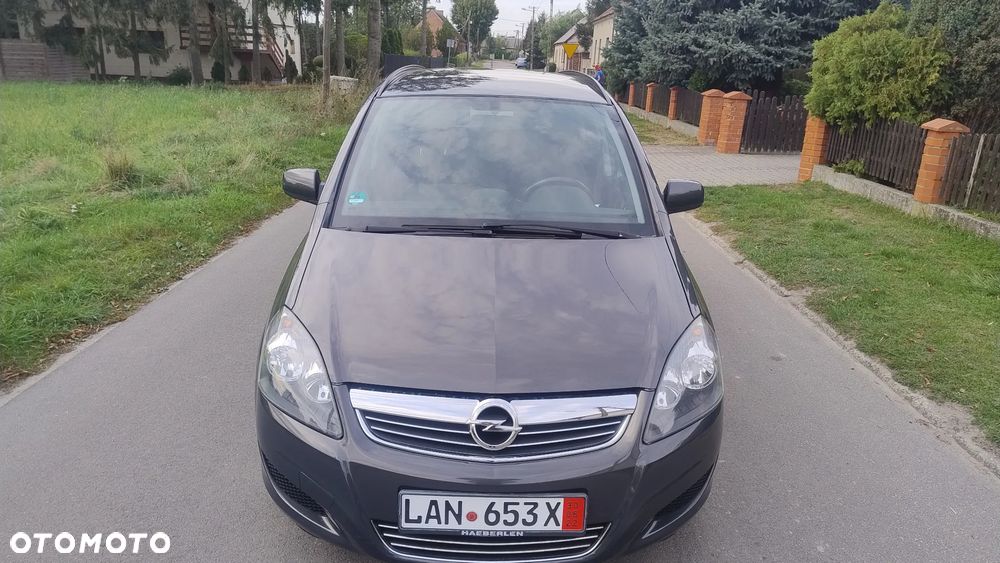 Opel Zafira 1.8 Cosmo EU5 - 11