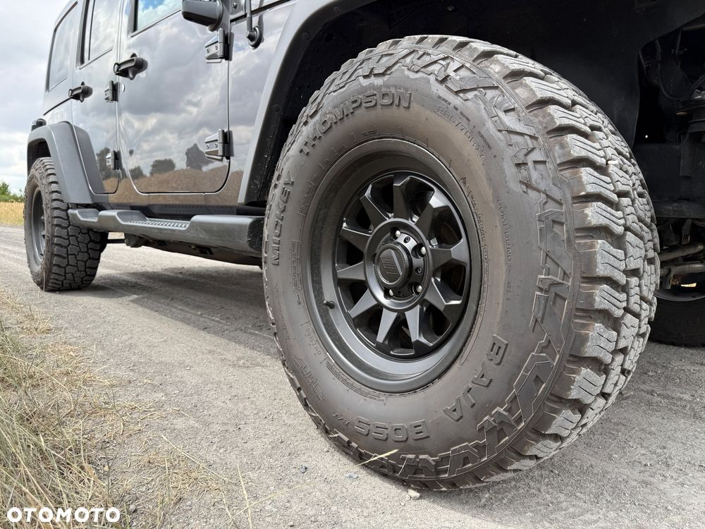 Jeep Wrangler - 9