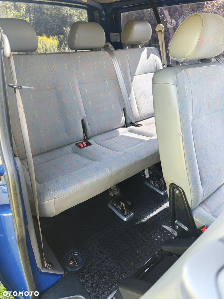 Volkswagen Transporter T5 - 19