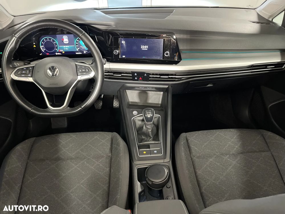 Volkswagen Golf - 13