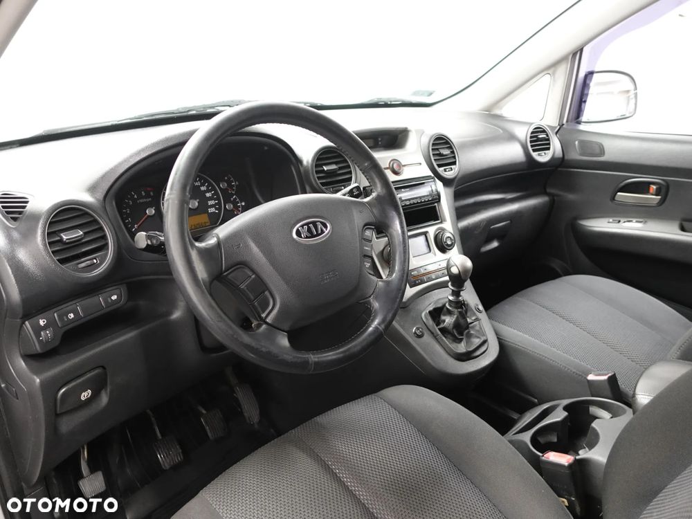 Kia Carens - 19