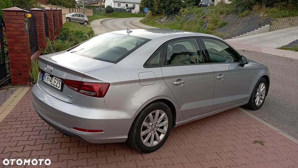 Audi A3 2.0 TDI (clean diesel) Attraction - 6