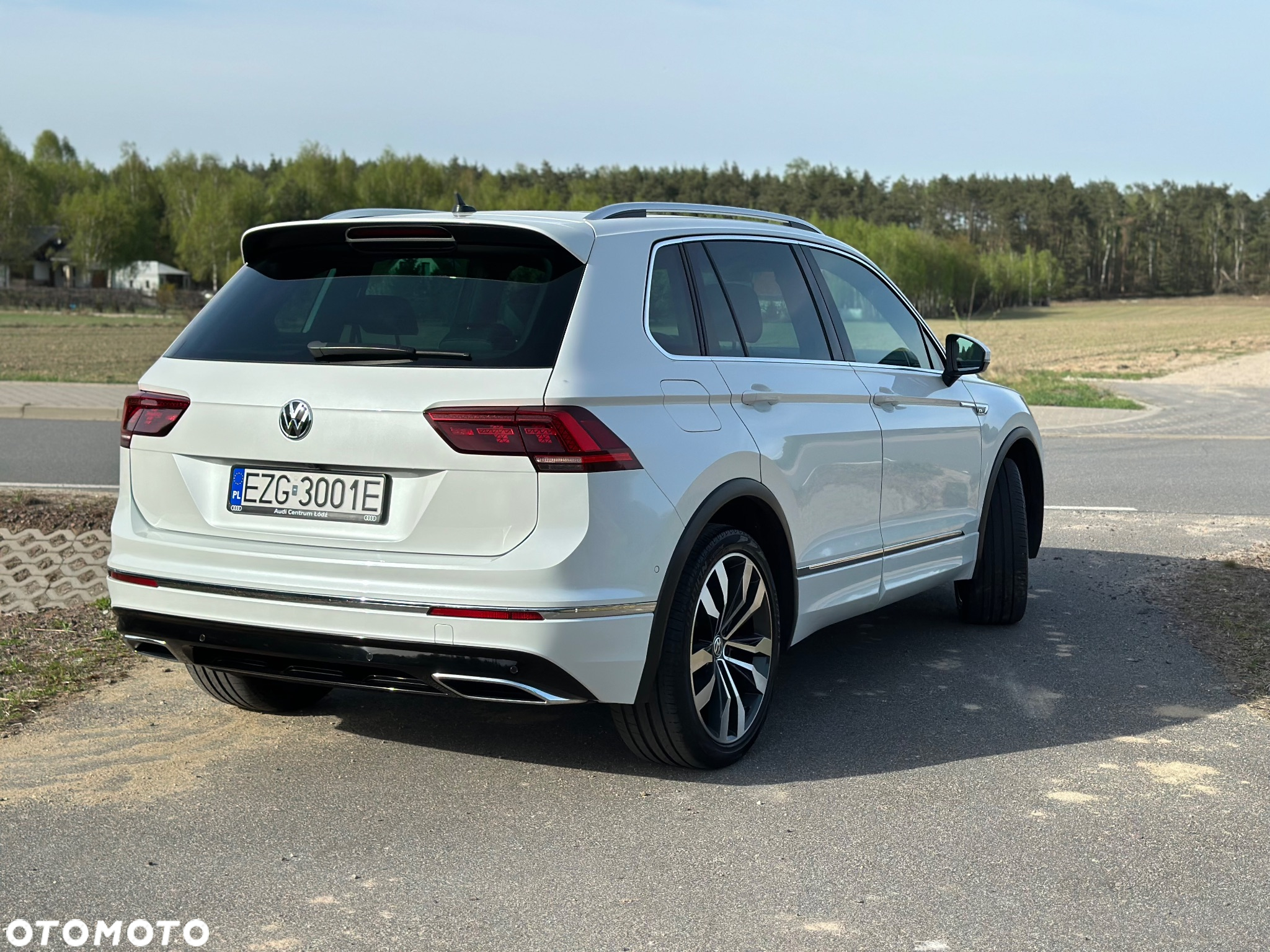 Volkswagen Tiguan - 3