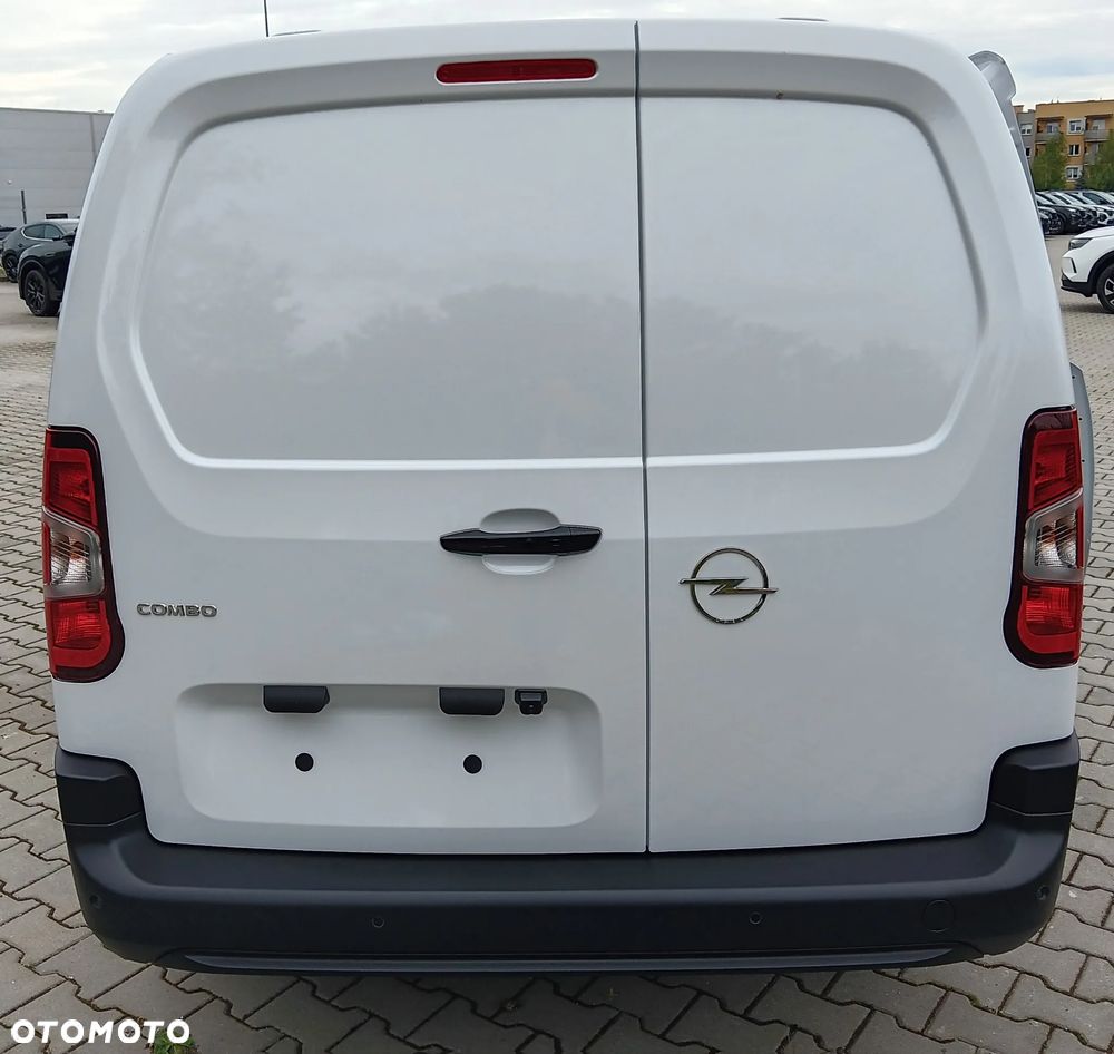Opel Combo Cargo L2 950kg - 4