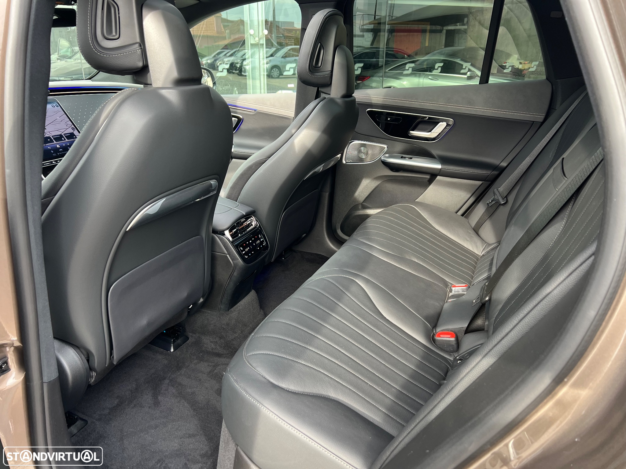 Mercedes-Benz EQE SUV 300 AMG Line - 15