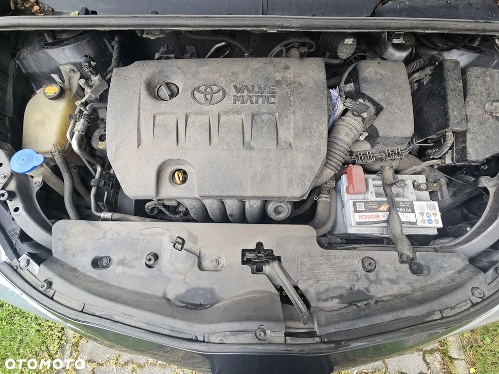 Toyota Verso 1.8 Premium 7os - 17