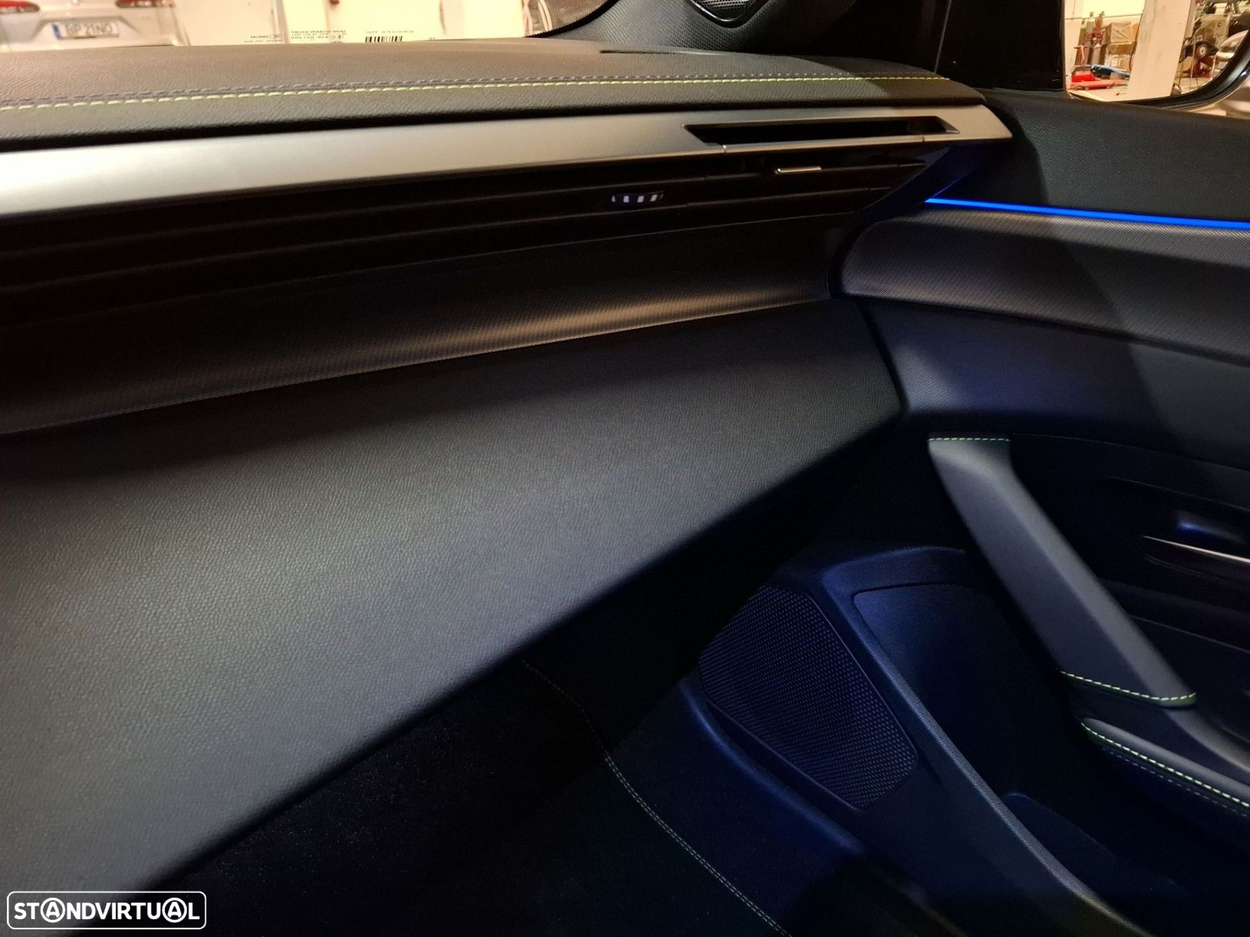 Peugeot 408 1.6 Hybrid GT e-EAT8 - 22
