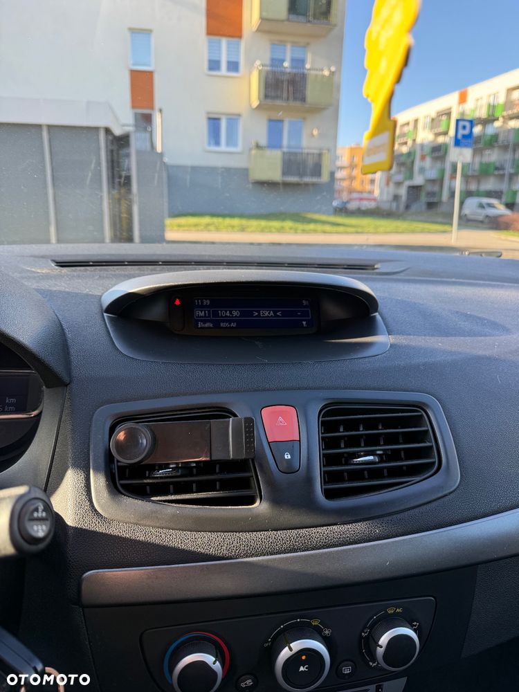 Renault Fluence 1.5 dCi Life EU6 - 8