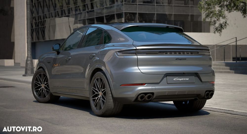 Porsche Cayenne Coupe E-Hybrid Black Edition - 5