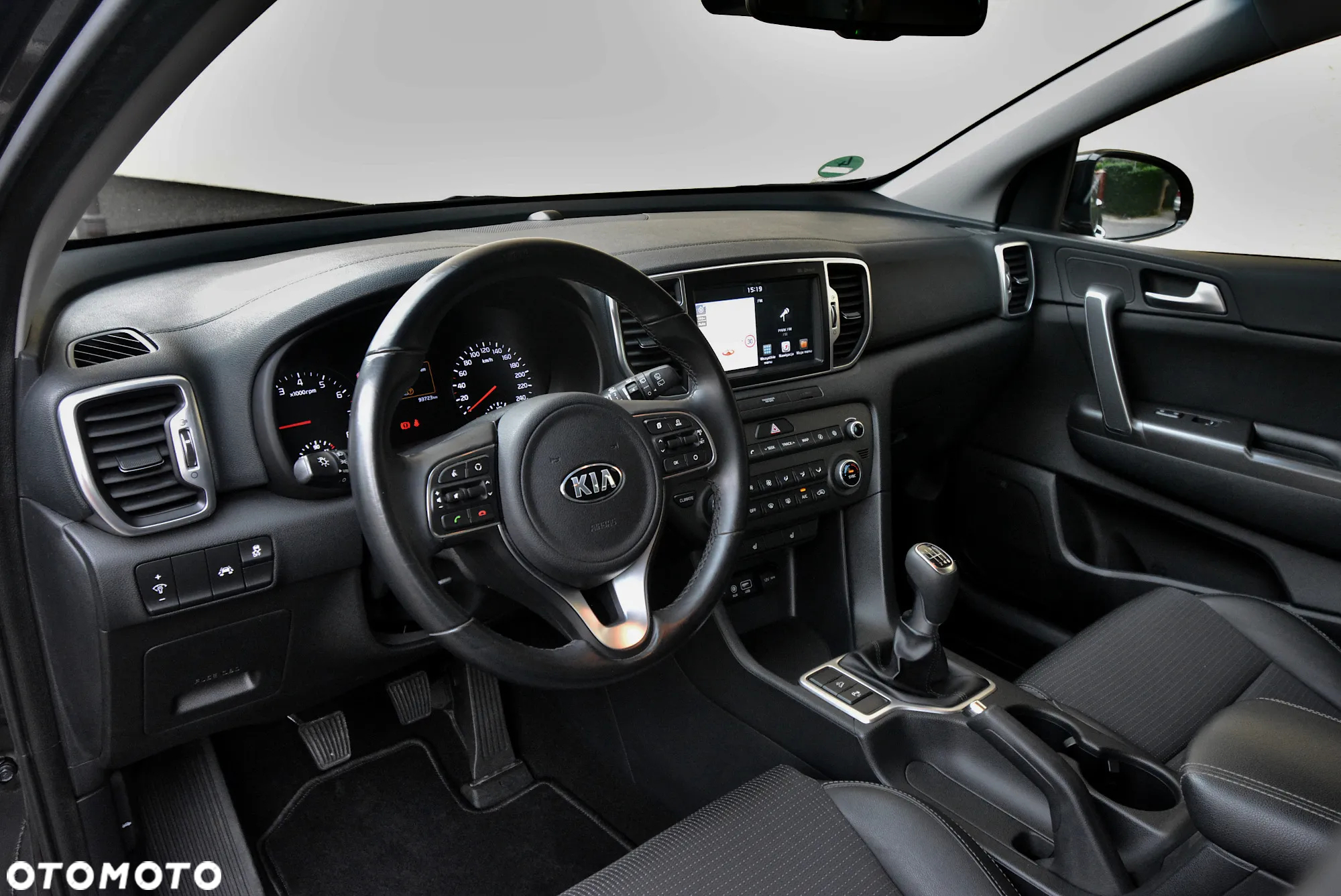 Kia Sportage 1.6 T-GDI 2WD SPIRIT - 16