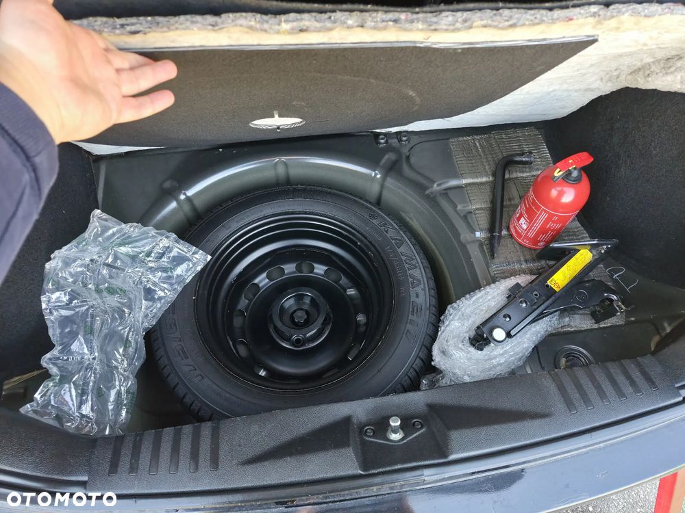 Ford Fiesta 1.4 Trend - 31